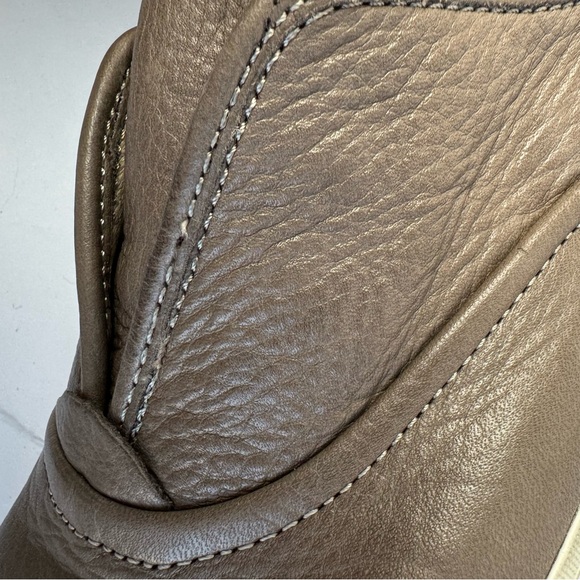 Frye Chambers Women’s Greige Leather Loafers #7200063 - Picture 6 of 8